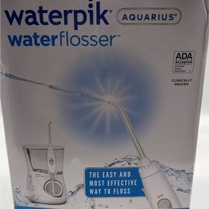 Waterpik Aquarius Water Flosser White WP-660C Oral Irrigator Teeth